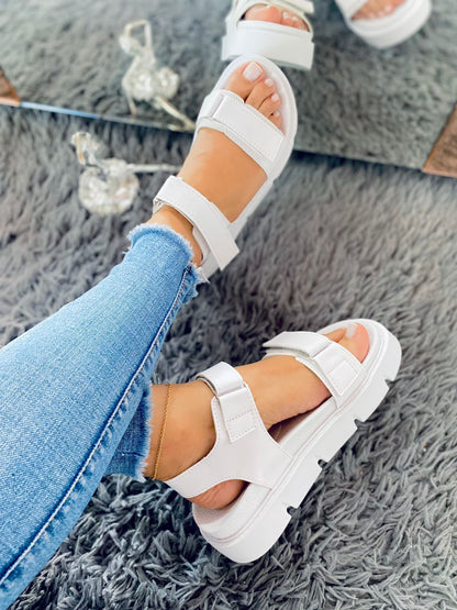 NUEVA SANDALIA MARTINA