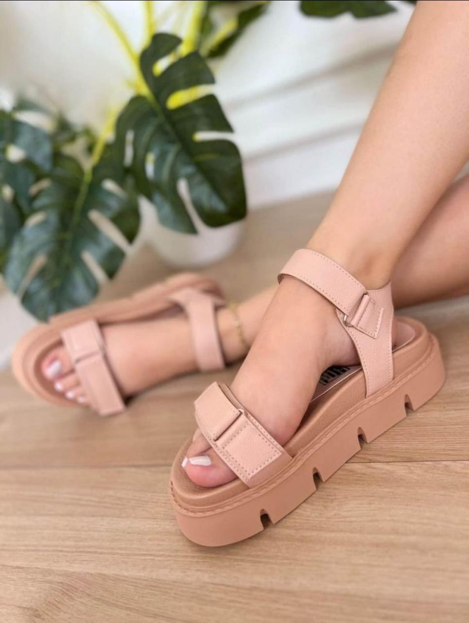 NUEVA SANDALIA MARTINA